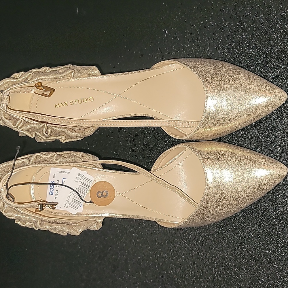 Maxx Studio BRAND NEW....ON SALE